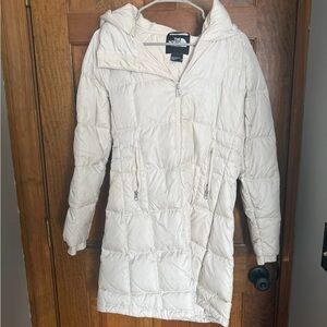 The North Face Women's Cream Puffer Jacket